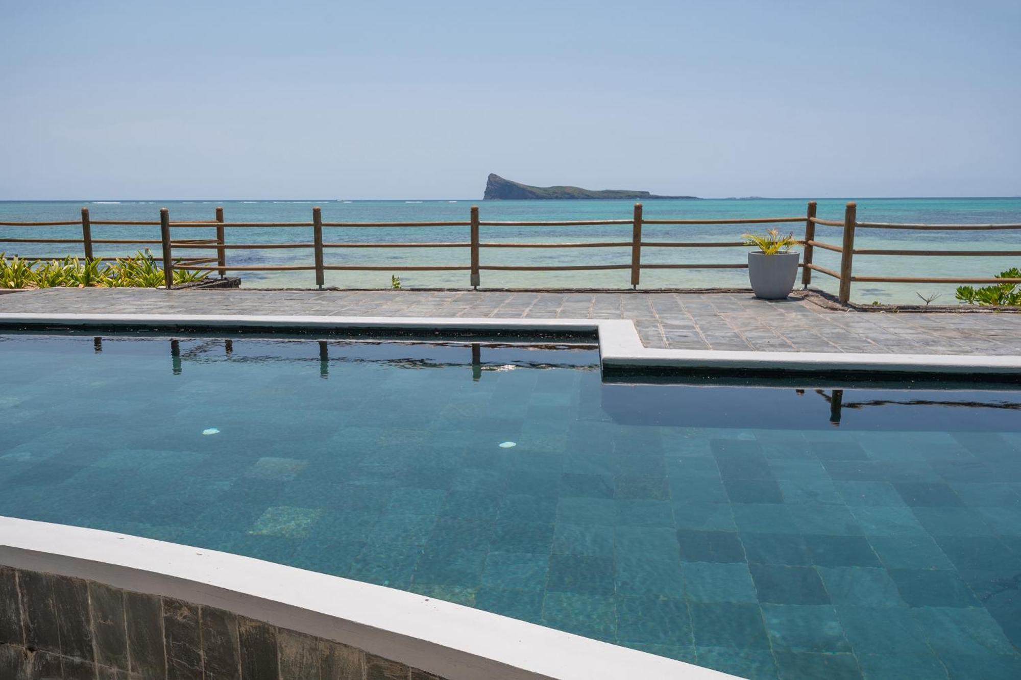 Luxury Beachfront Duplex, Coin De Mire View / 3Bed Cap Malheureux Exteriör bild