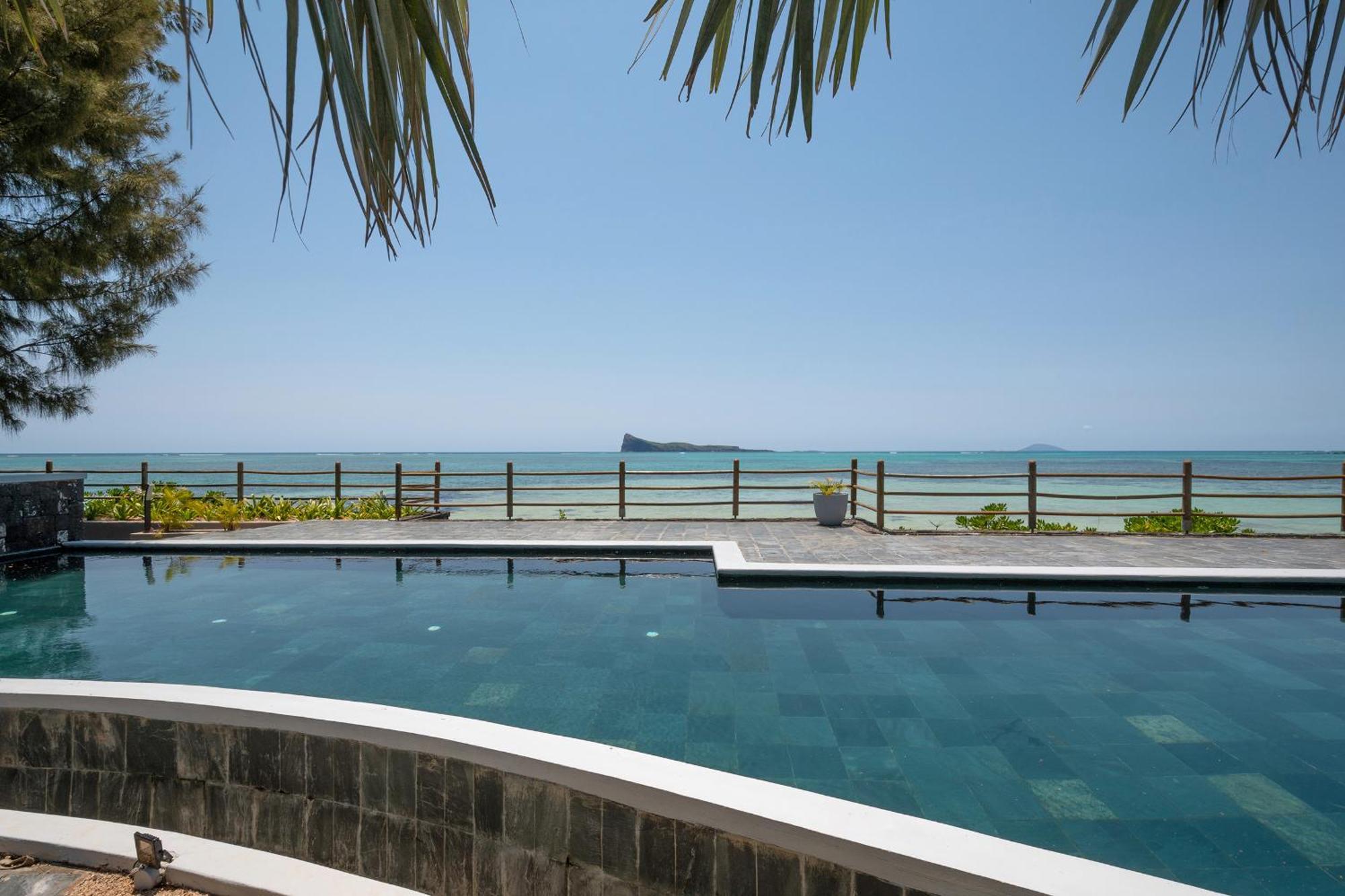 Luxury Beachfront Duplex, Coin De Mire View / 3Bed Cap Malheureux Exteriör bild